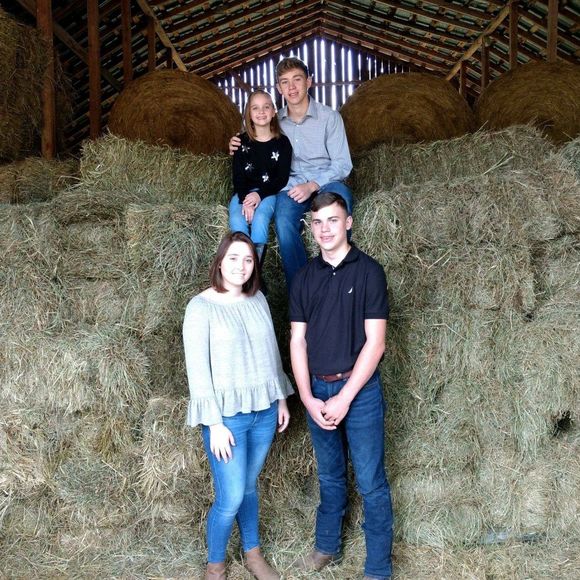 Meet your Posher, Lori - Picture 1 of 1